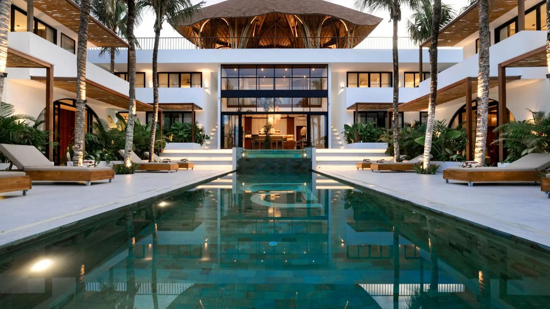 Baliwood Bingin Hotel Pecatu  Pecatu (Bali)